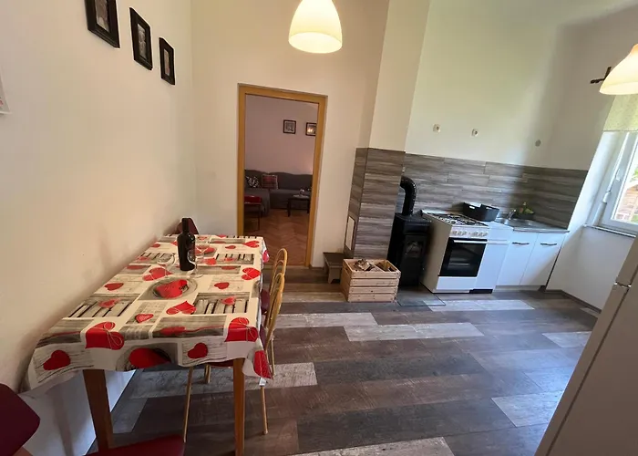 Hacienda Avoxa Fuzine
